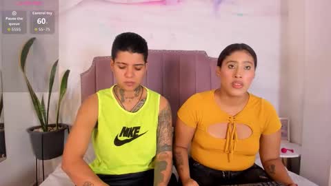 girls_inlove online show from November 27, 12:35 pm