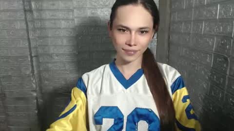 Mynameisenise online show from June 6, 5:24 am