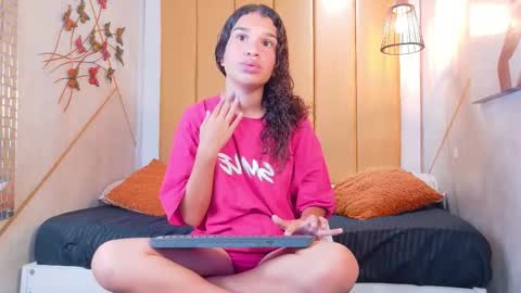 girlsweetgb online show from October 6, 12:12 pm