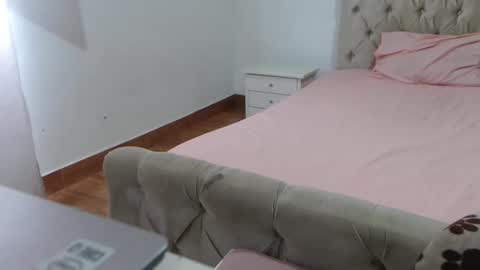 Victoria online show from November 5, 4:09 pm