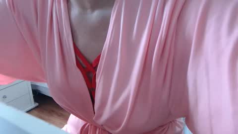 Victoria online show from November 30, 2:24 pm