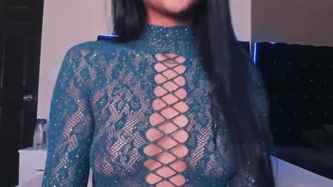 girlytiny online show from May 10, 5:58 am