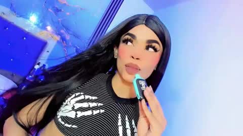 Gisel online show from April 18, 12:01 am