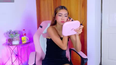 giselleclair online show from February 2, 3:48 am