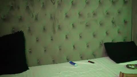 Snapshot of giuliasya chatting on October 9, 10:04 pm Giulia online show from October 9, 10:04 pm