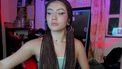 Giulietta online show from December 13, 2:10 am