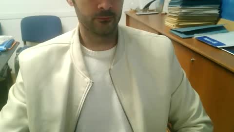 giuseppevai1 online show from November 29, 4:25 pm