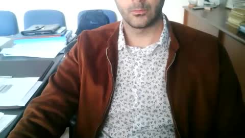 giuseppevai1 online show from April 13, 7:12 am