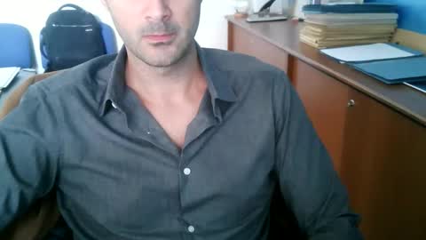 giuseppevai1 online show from October 30, 11:44 am