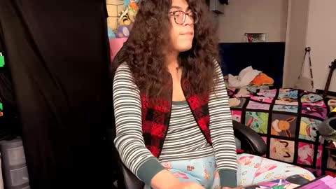 glaceon9 online show from November 30, 4:52 am