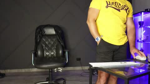 Matthew .. for short call me Matt online show from May 31, 7:37 pm