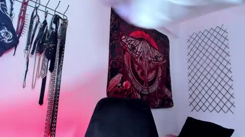 NYX online show from June 5, 12:28 am