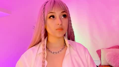 Mimi online show from October 28, 8:10 pm