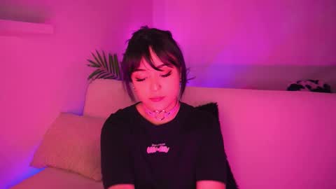 Mimi online show from March 10, 6:23 pm