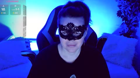 gloriagrays online show from October 19, 7:07 pm