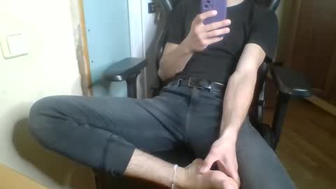 gloriouslust online show from April 1, 4:37 pm