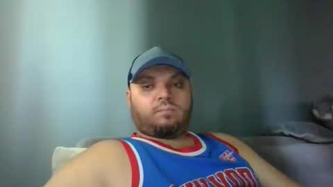 Snapshot of glusgan chatting on September 25, 10:33 am Your boy online show from September 25, 10:33 am