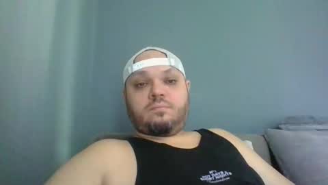 Snapshot of glusgan chatting on September 28, 8:23 am Your boy online show from September 28, 8:23 am