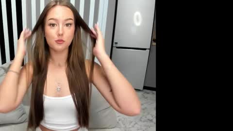 Lina online show from February 8, 11:02 am