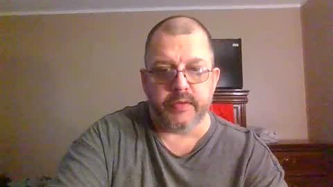 IDKIDCIDGAF online show from April 19, 11:51 pm