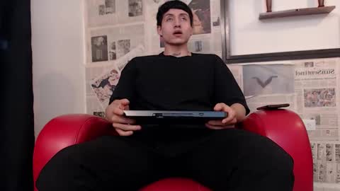 steven online show from December 4, 1:00 pm