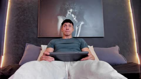 steven online show from January 2, 6:34 pm