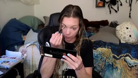 Snapshot of goddess_of_mars chatting on January 23, 3:22 pm Patricia Mars Goddess of Mars twitter thegoddessmindy online show from January 23, 3:22 pm