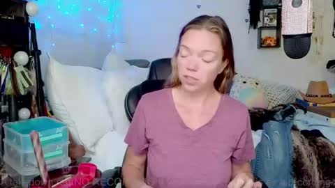Patricia Mars           Goddess of Mars twitter thegoddessmindy online show from July 7, 3:16 pm