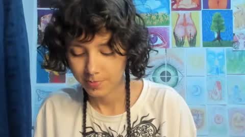 vee online show from February 23, 5:56 am