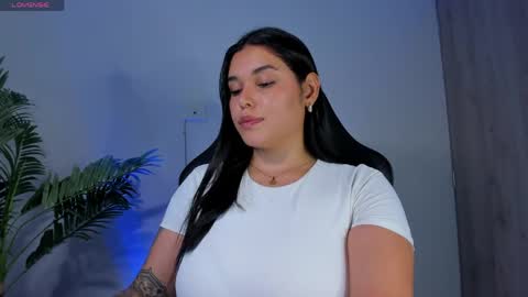 Miss Veronica  - The Supreme   online show from April 9, 11:10 pm