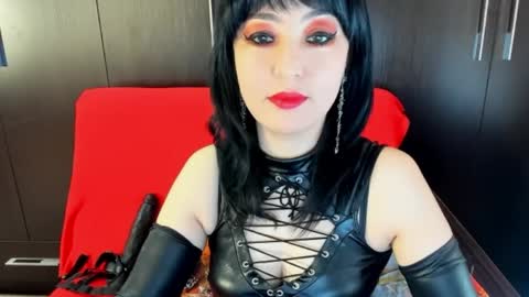 goddessemily_ online show from April 11, 4:06 am