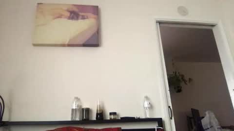   online show from April 1, 9:56 pm