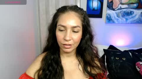  Naih Reyes online show from April 8, 6:16 am