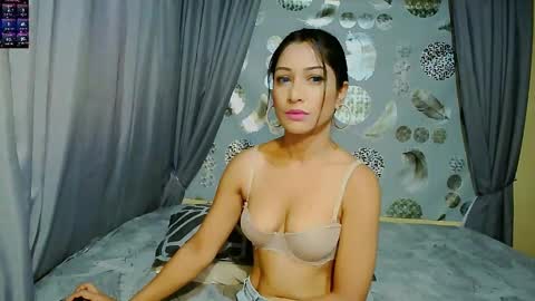 Layla Salvardor online show from March 9, 11:58 am