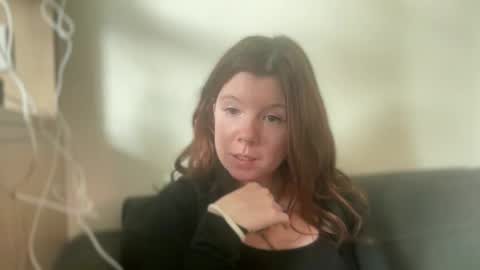 Snapshot of goddesssylvie chatting on October 4, 1:42 pm goddesssylvie online show from October 4, 1:42 pm