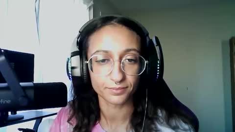 goddessvikkii online show from January 6, 9:41 pm