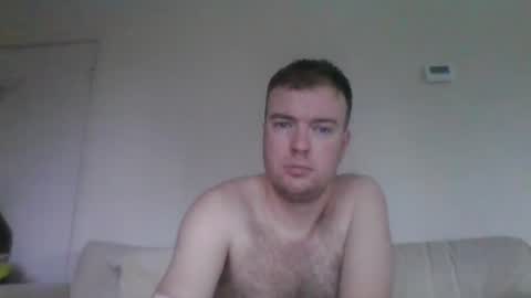 Snapshot of gogo12104 chatting on December 18, 2:28 pm jme online show from December 18, 2:28 pm