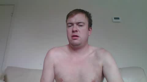 Snapshot of gogo12104 chatting on October 18, 8:51 am jme online show from October 18, 8:51 am