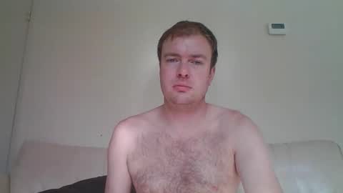 Snapshot of gogo12104 chatting on October 5, 12:24 pm jme online show from October 5, 12:24 pm