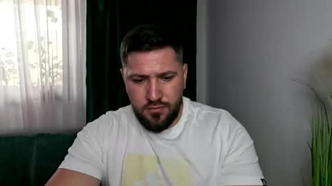 gold_alpha_boy online show from April 20, 1:03 pm