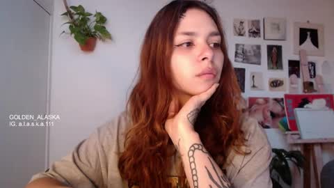 Snapshot of golden_alaska chatting on October 21, 12:32 pm Alaska online show from October 21, 12:32 pm