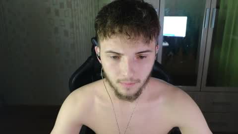 Golden boyyy21 online show from April 27, 12:08 am