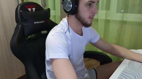 Golden boyyy21 online show from December 13, 7:53 pm