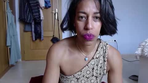 GoldenLace online show from March 3, 12:12 pm