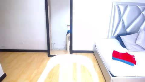 goldenn_ass1 online show from November 11, 3:31 am