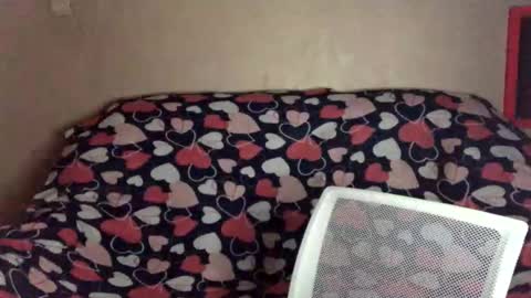 good_girl_24 online show from December 17, 2:35 pm