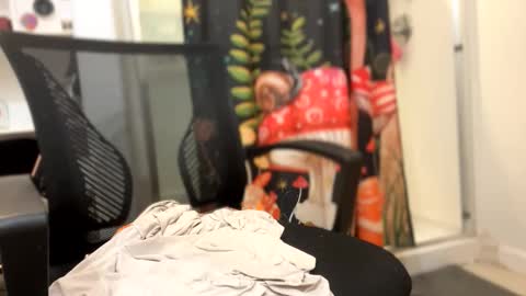 Good Dick online show from November 17, 7:55 am