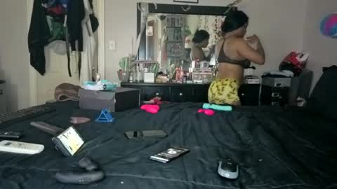 GoodieTimes1 Mrs. Bonnie  Mr. Clyde online show from June 23, 11:39 am