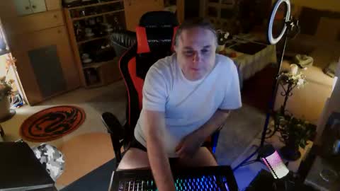 google5001 online show from November 15, 5:42 am