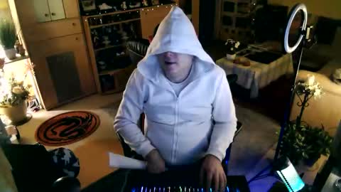 google5001 online show from September 27, 6:38 pm